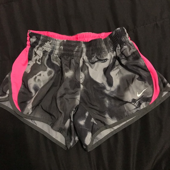 Bundle of 2 shorts - Picture 4 of 6